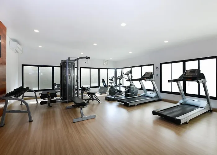 Ramada Tenn Ekamai Hotel 3*