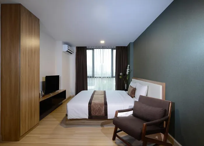 Hotel Ramada Tenn Ekamai 3*