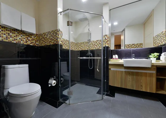 Hotel Ramada Tenn Ekamai