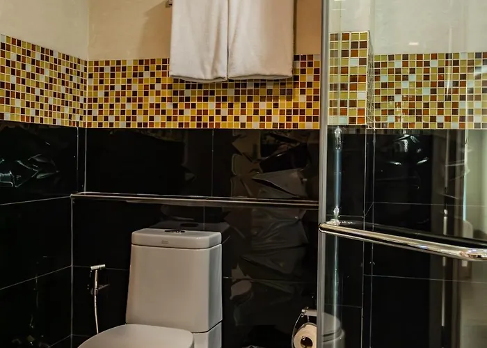 Ramada Tenn Ekamai Hotel