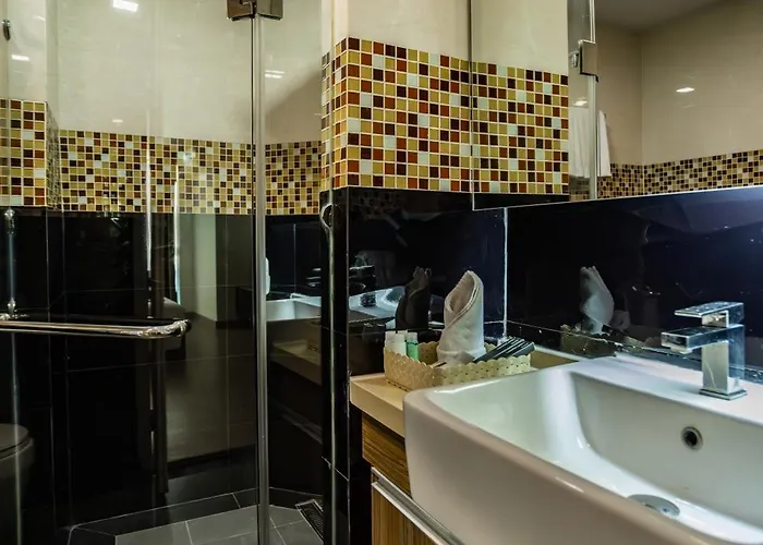 Ramada Tenn Ekamai 3*