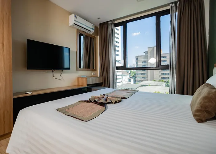 Ramada Tenn Ekamai