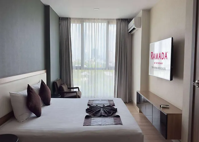 Ramada Tenn Ekamai 3*