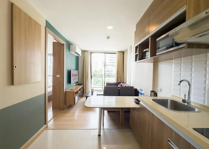 Ramada Tenn Ekamai Hotel 3*