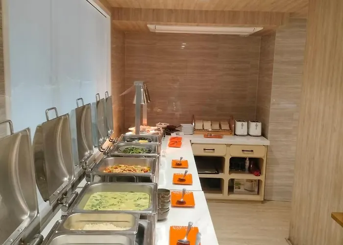 Hotel Ramada Tenn Ekamai 3*